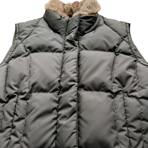 Eddie BauerWomen's Size X Small Navy Goose  Puffer Vest - Picture 4 of 9